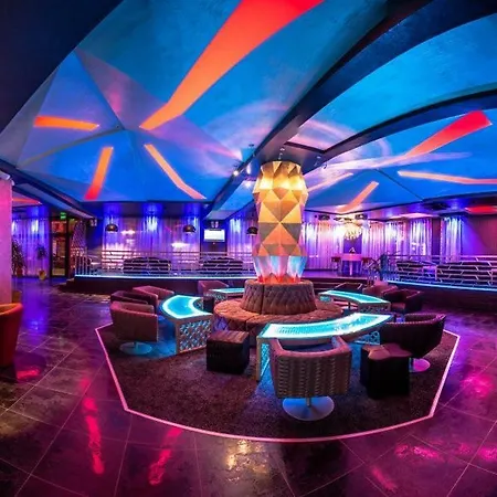 Hotell Marieta Palace