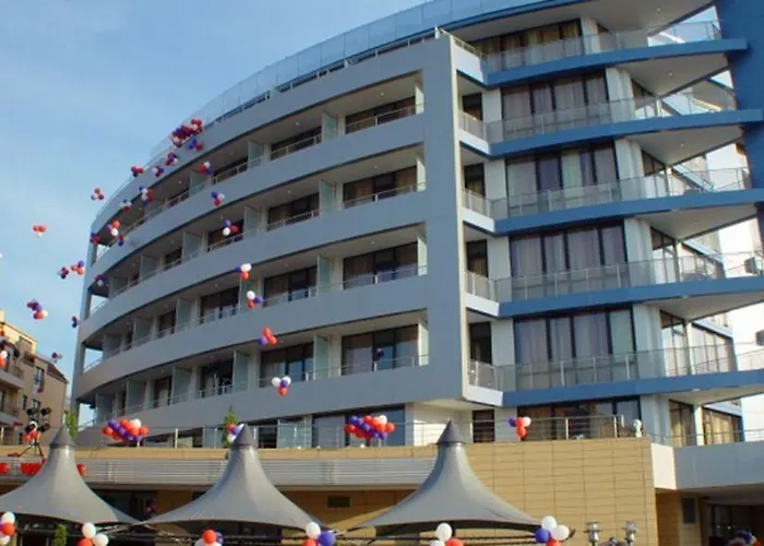 酒店 Marieta Palace 内塞伯尔